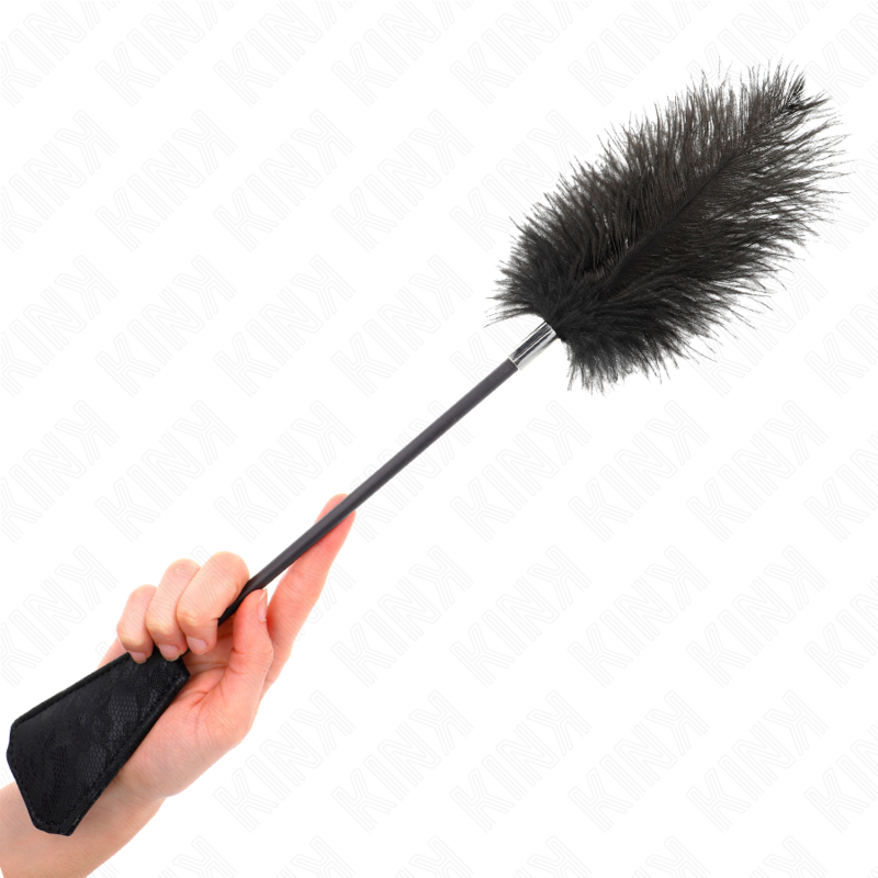 PLUMAS DE AVESTRUZ PARA COSQUILLAS CON PALETA DE ENCAJE 56 CM