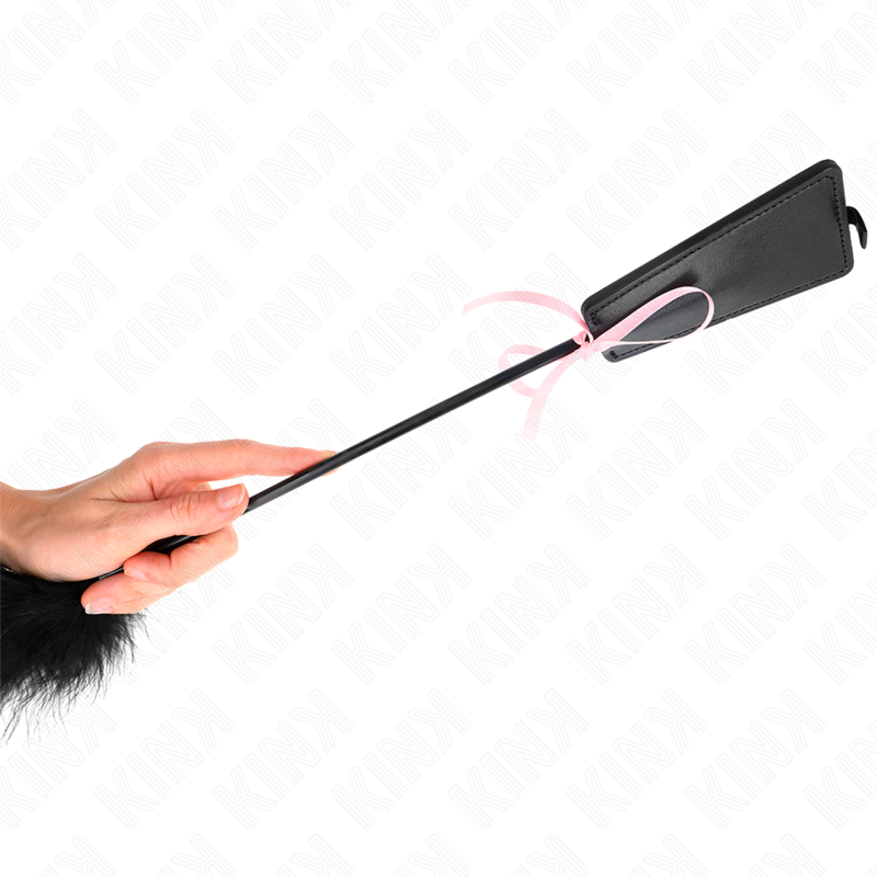 PLUMAS PARA COSQUILLAS CON LAZO DE CINTA ROSA 49 CM