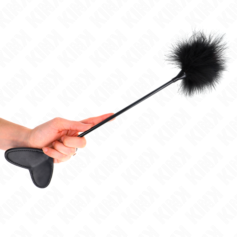 PLUMAS PARA COSQUILLAS CON PALETA DE CORAZÓN 31 CM
