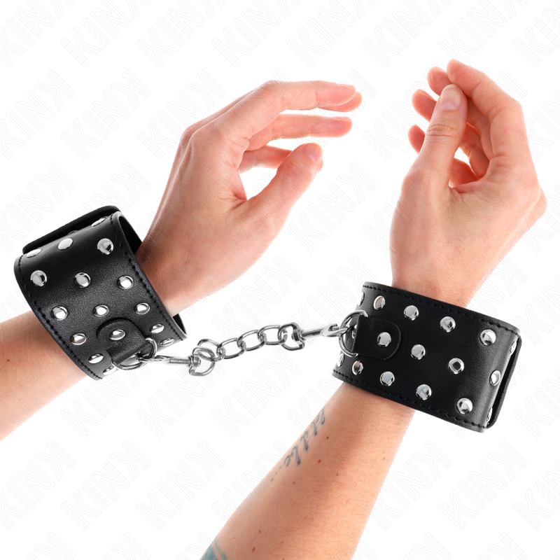 MUÑEQUERAS ESTILO PUNK AJUSTABLE 19-24 CM X 5.5 CM