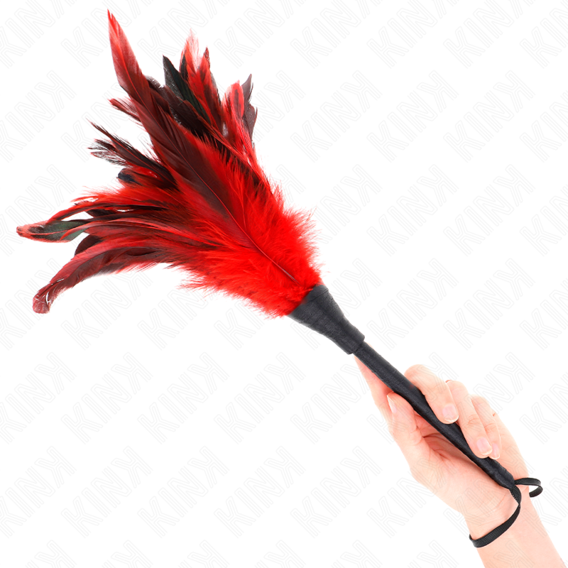 PLUMAS DE POLLO PARA COSQUILLAS CON FORMA CUERNO DE CRIADA ROJO 36 CM