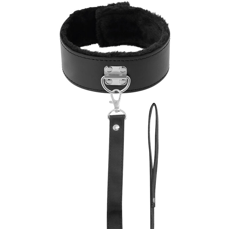 Collar con Cadena: Control y Estilo en tus Escenas BDSM